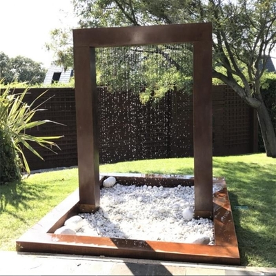 無作法なCorten鋼鉄雨カーテン水特徴の金属の庭の装飾