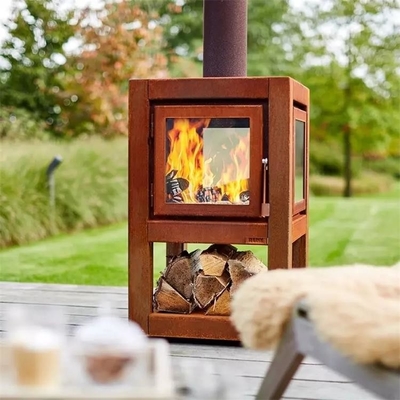 高性能の庭のヒーターは煙突が付いている暖炉木燃焼ストーブに金属をかぶせる